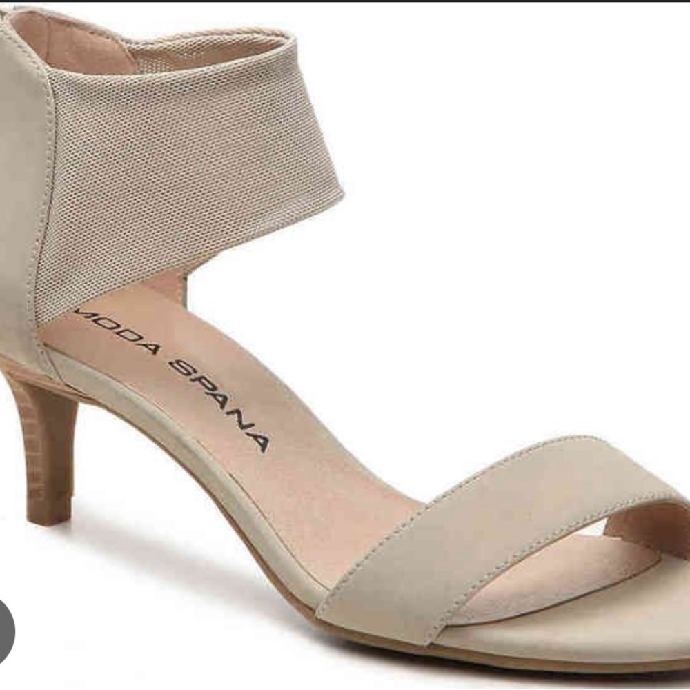 Moda Spana Meg Sandal. Sz 7.5. Beige